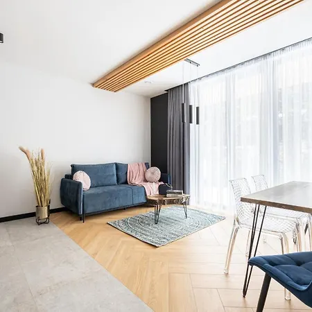 Aparthotel Wrota Chalubinskiego